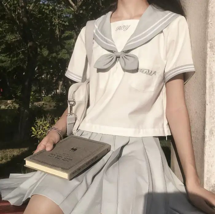 小泰山救美封面